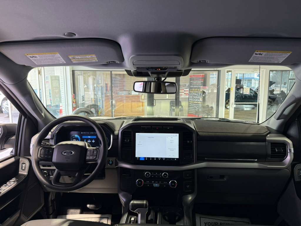 Used 2022 Ford F150 Lightning Pro image 24