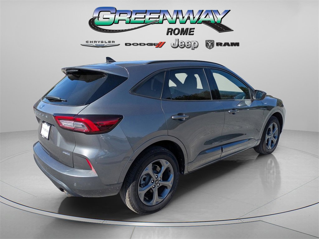 Used 2023 Ford Escape ST-Line w/ Tech Pack #1 image 7
