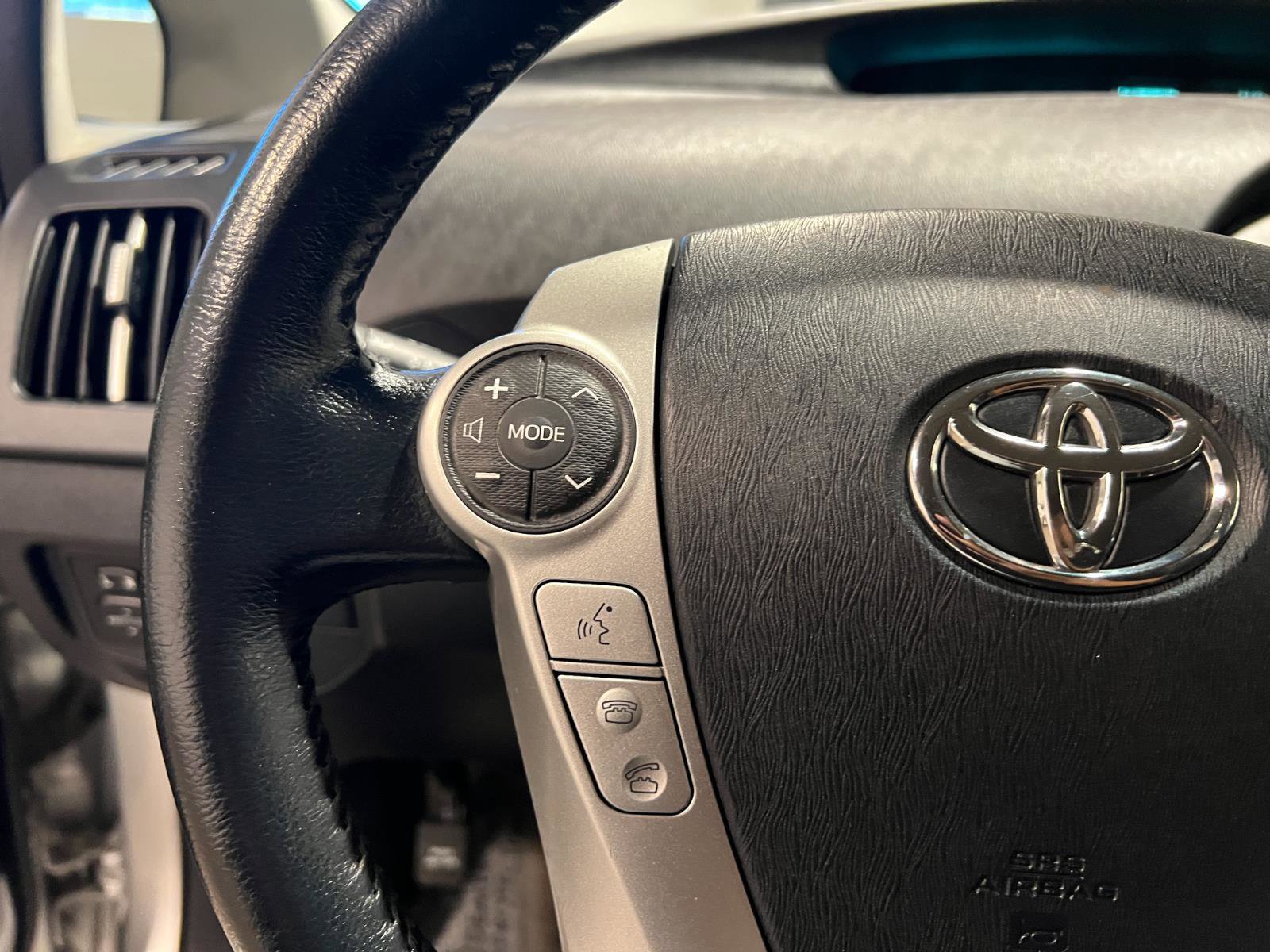 Used 2012 Toyota Prius Four FWD image 12