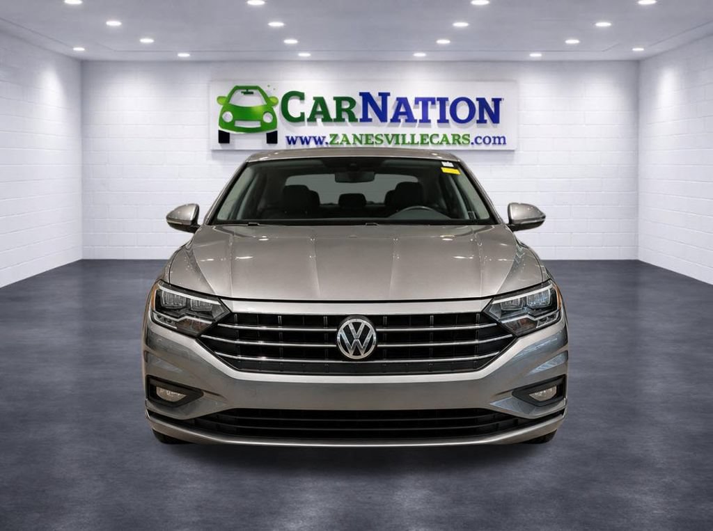 Used 2019 Volkswagen Jetta R-Line FWD image 2
