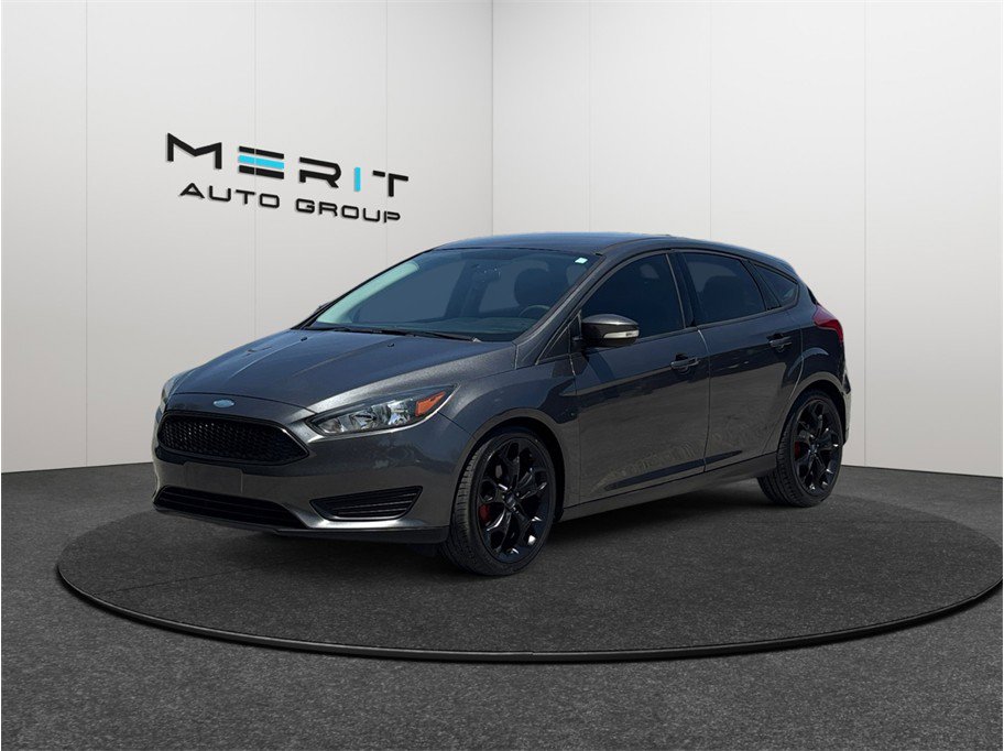 Used 2017 Ford Focus SE FWD image 4