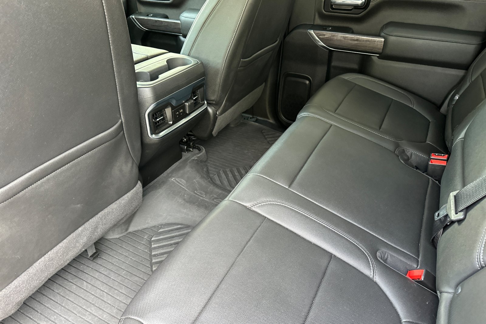 Used 2022 Chevrolet Silverado 2500 LTZ w/ LTZ Premium Package AWD/4WD image 14