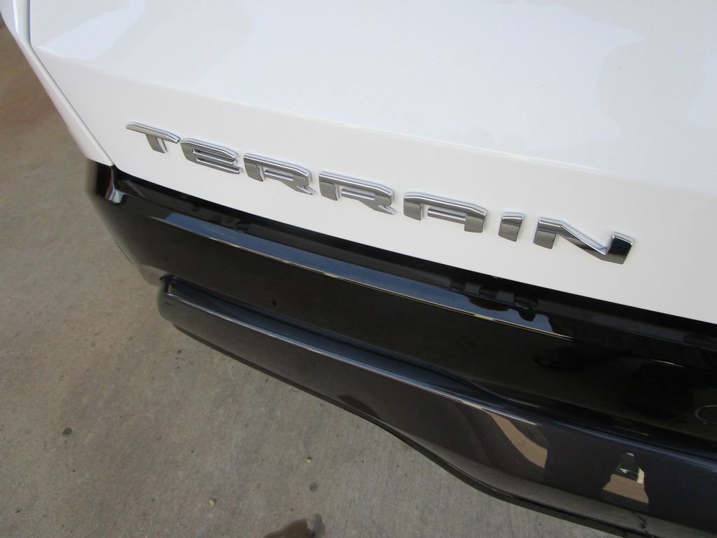 New 2026 GMC Terrain AT4 w/ Technology Package II AWD/4WD image 11