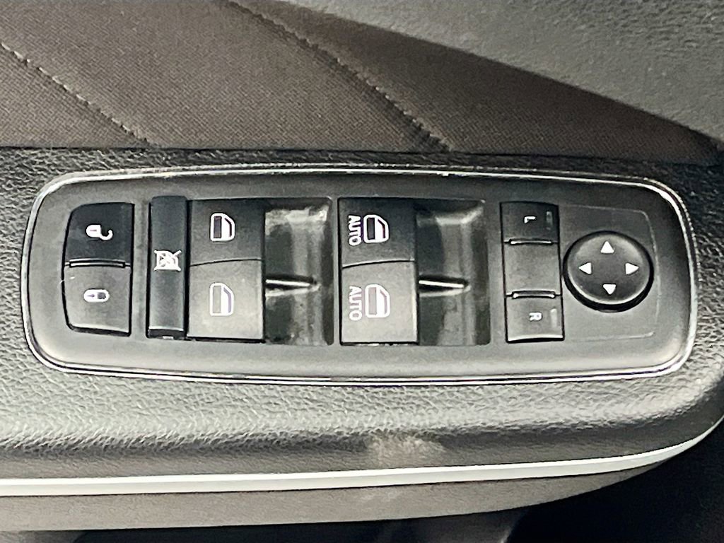 Used 2021 Dodge Charger SXT w/ Cold Weather Package image 17
