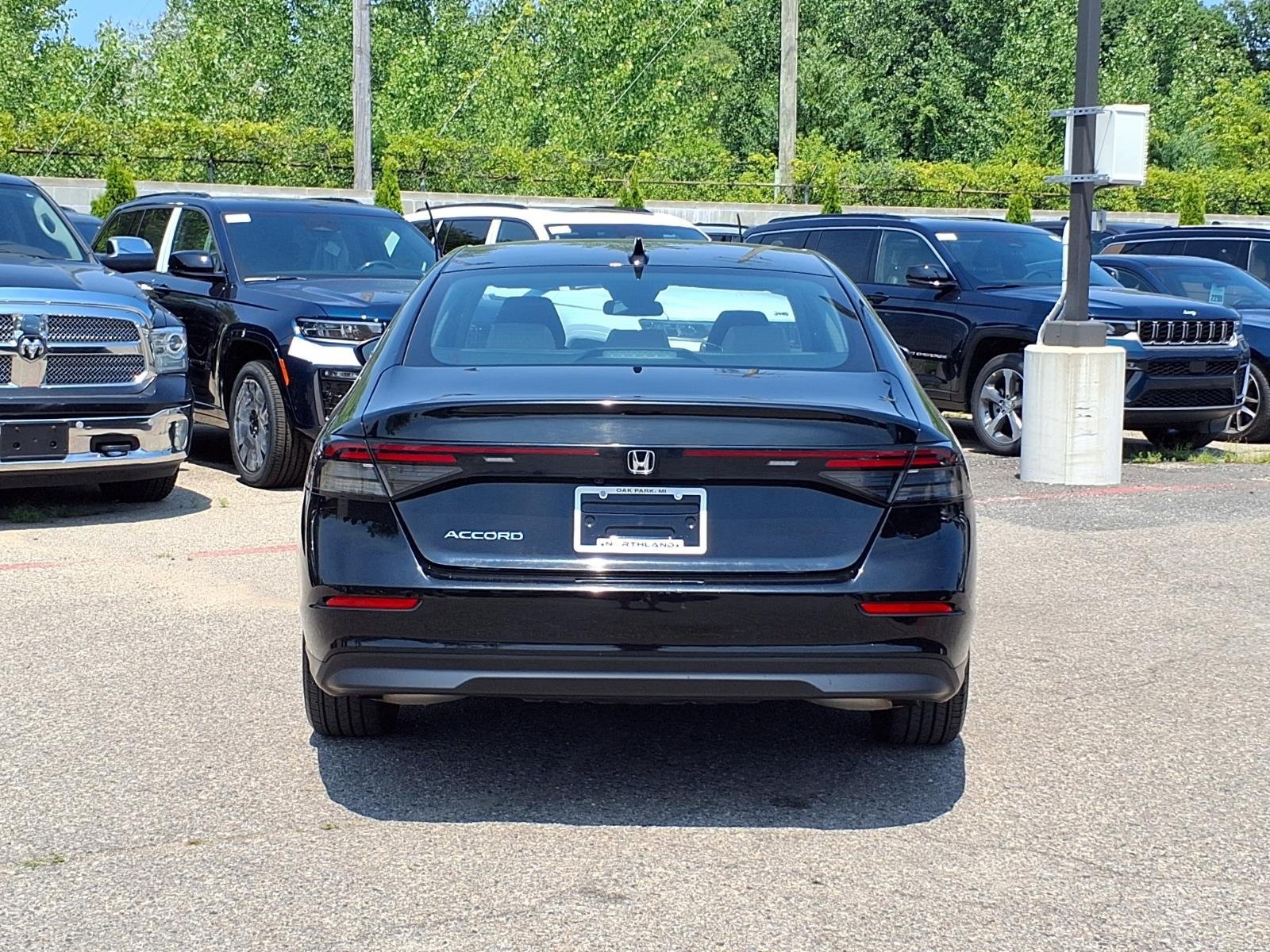 Used 2024 Honda Accord EX image 13