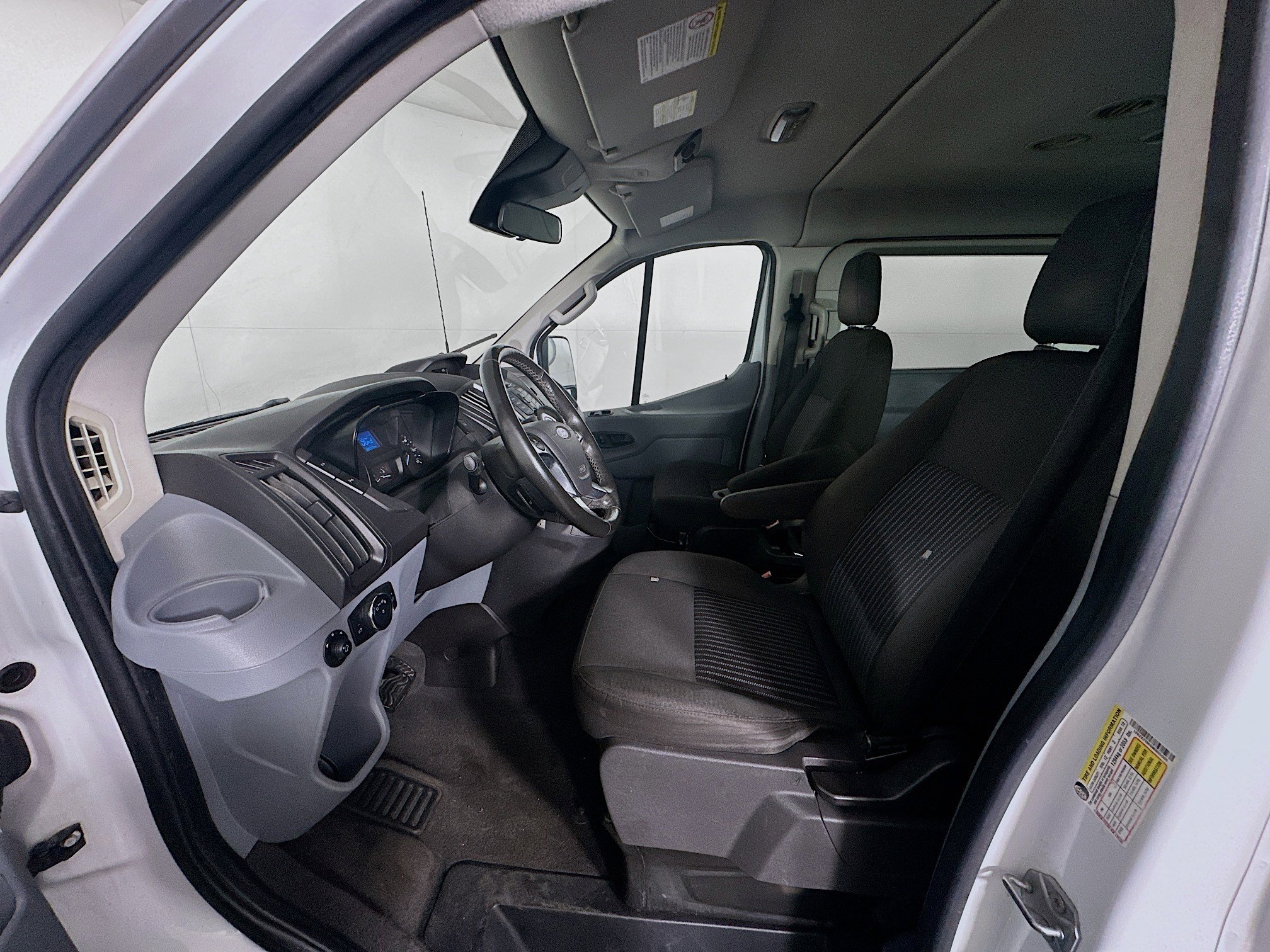 Used 2017 Ford Transit 350 XLT image 13