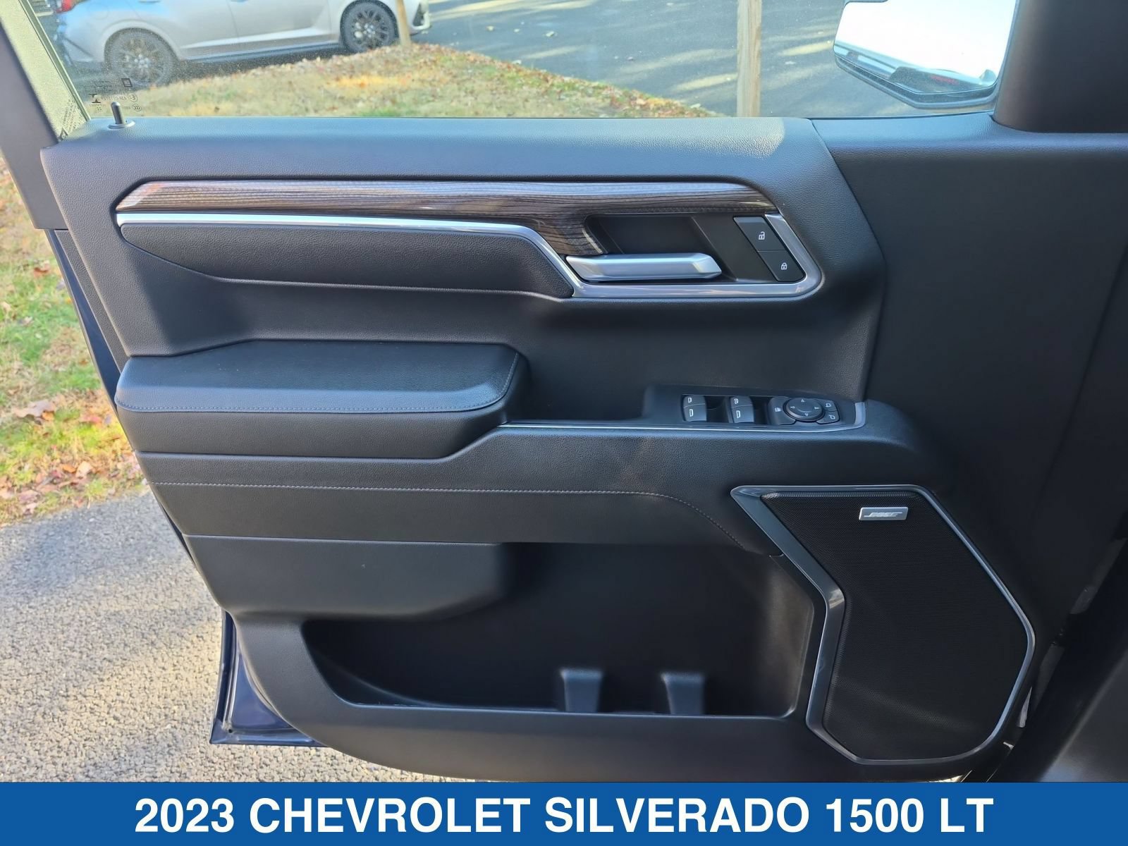 Used 2023 Chevrolet Silverado 1500 LT AWD/4WD image 12
