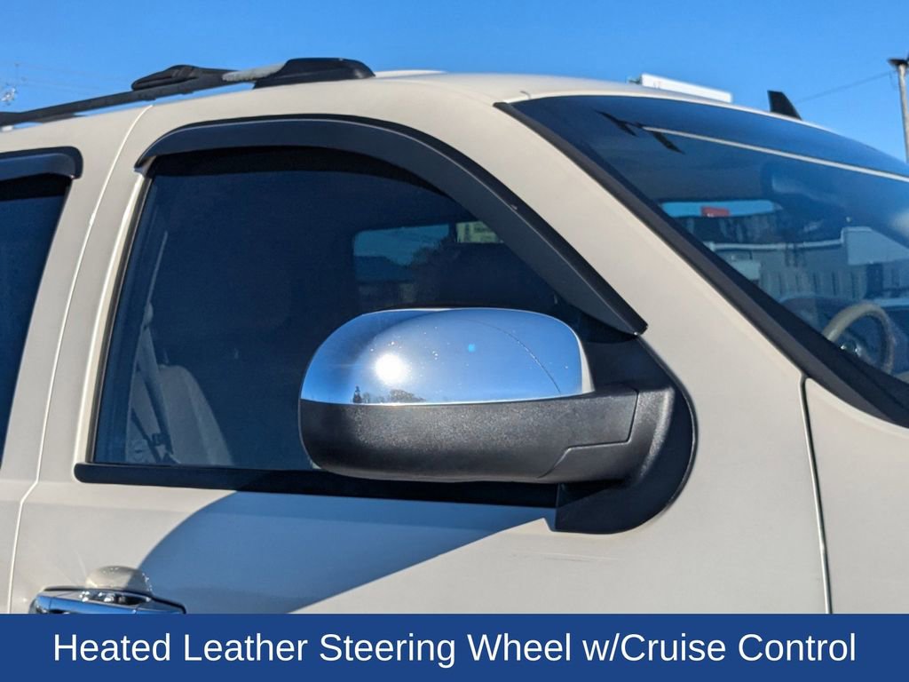 Used 2013 Chevrolet Avalanche LTZ image 12