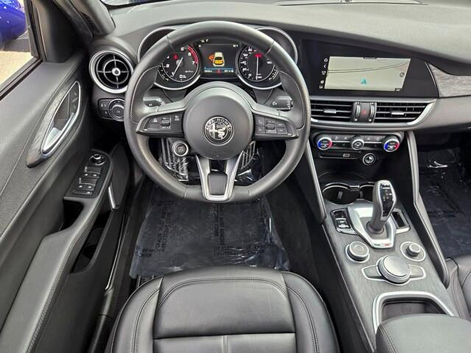 Used 2022 Alfa Romeo Giulia Sprint RWD image 12