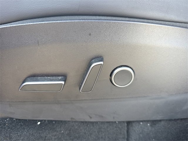 Used 2023 Tesla Model Y Long Range image 17