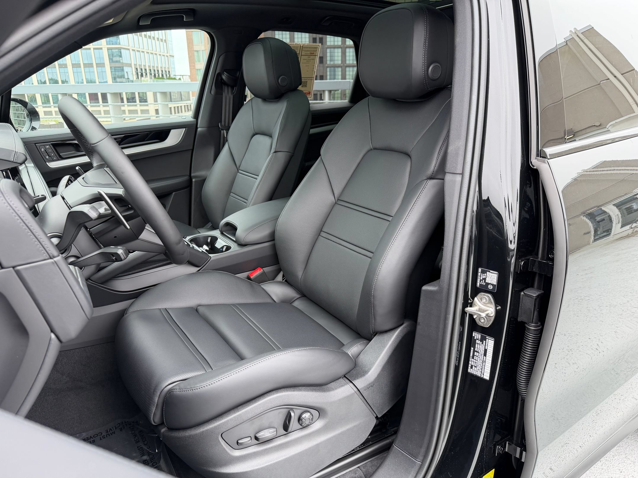 New 2026 Porsche Cayenne E-Hybrid AWD/4WD image 5