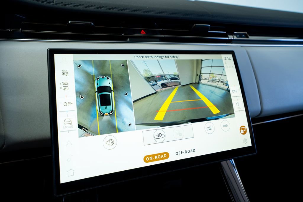 Used 2025 Land Rover Range Rover Sport Dynamic SE image 39