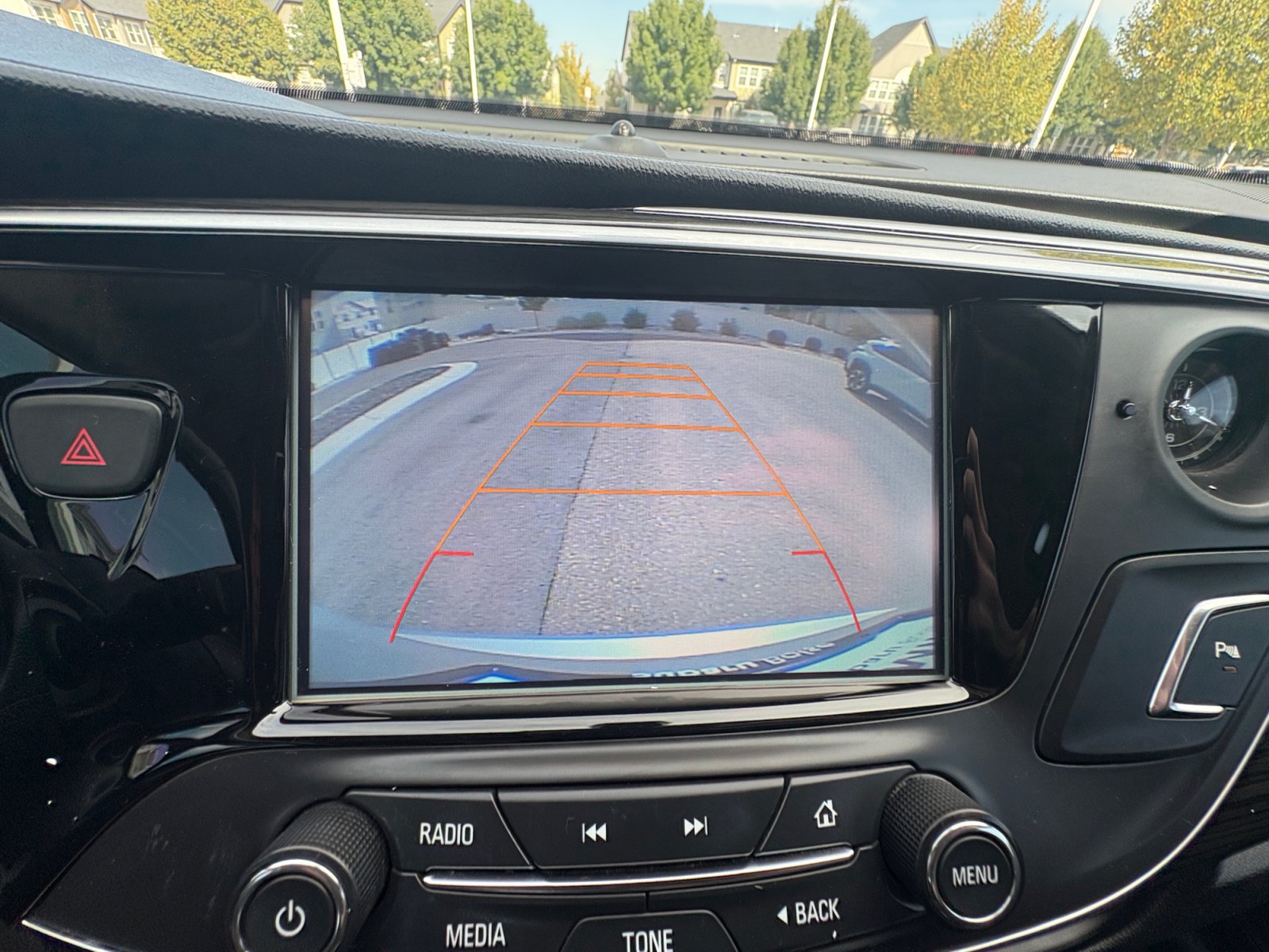 Used 2017 Buick Envision Essence FWD image 29