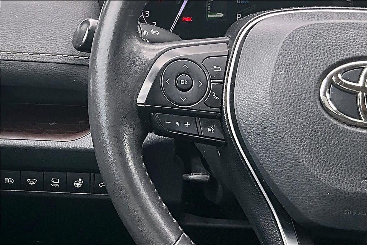 Used 2019 Toyota RAV4 Limited w/ Advanced Technology Package AWD/4WD image 24
