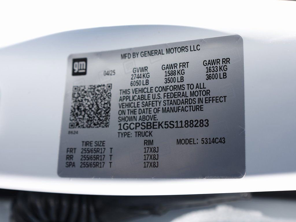 Used 2025 Chevrolet Colorado W/T image 35