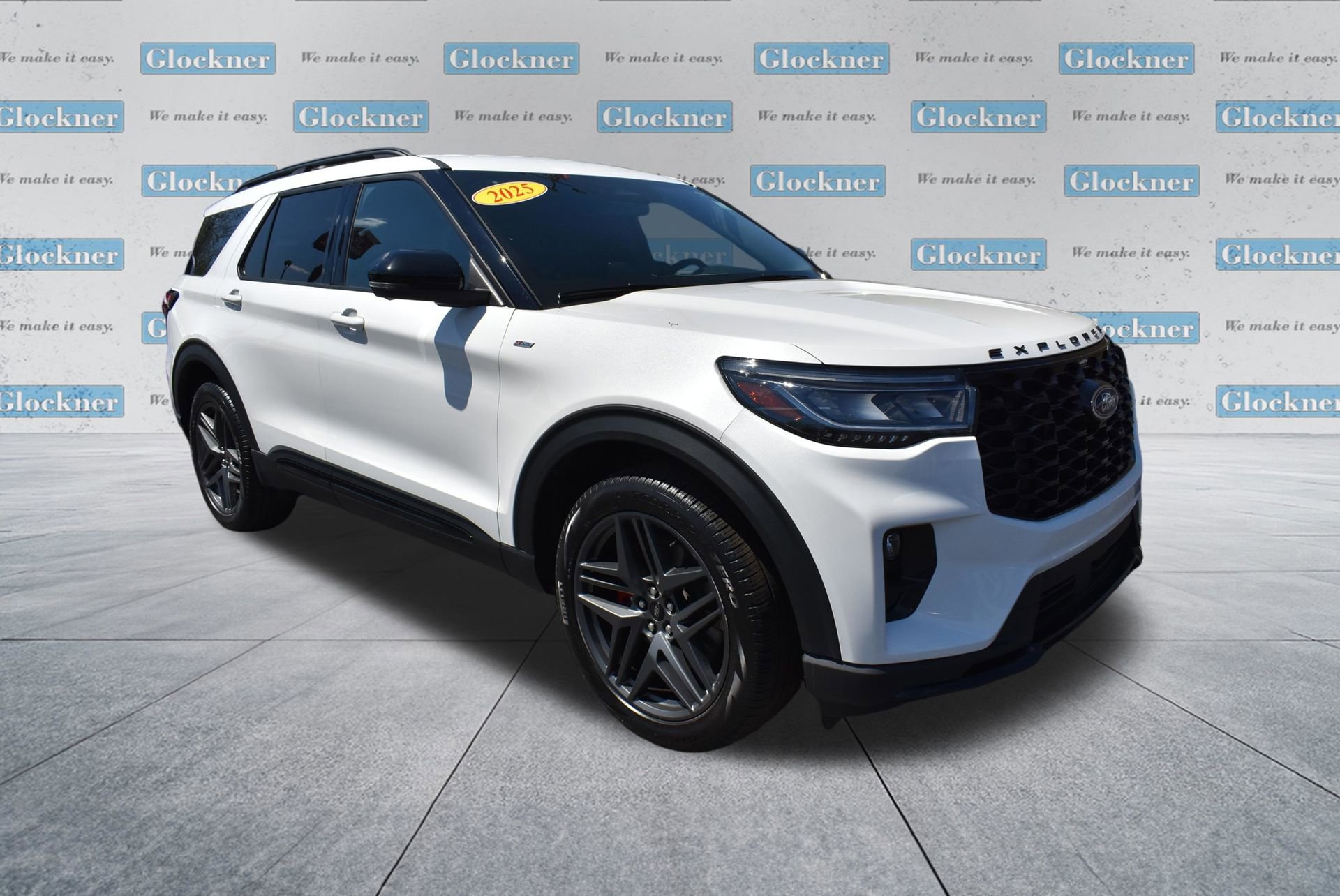 Used 2025 Ford Explorer ST-Line w/ ST-Line Street Pack image 11