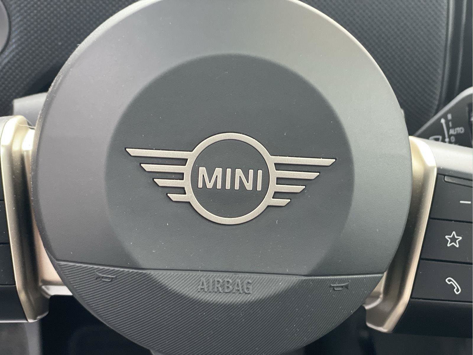 Used 2025 MINI Cooper S FWD image 29
