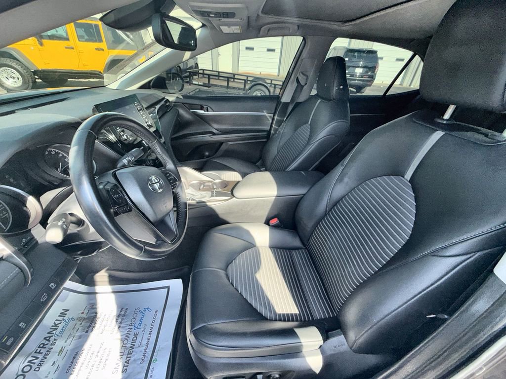 Used 2024 Toyota Camry SE w/ Convenience Package FWD image 15