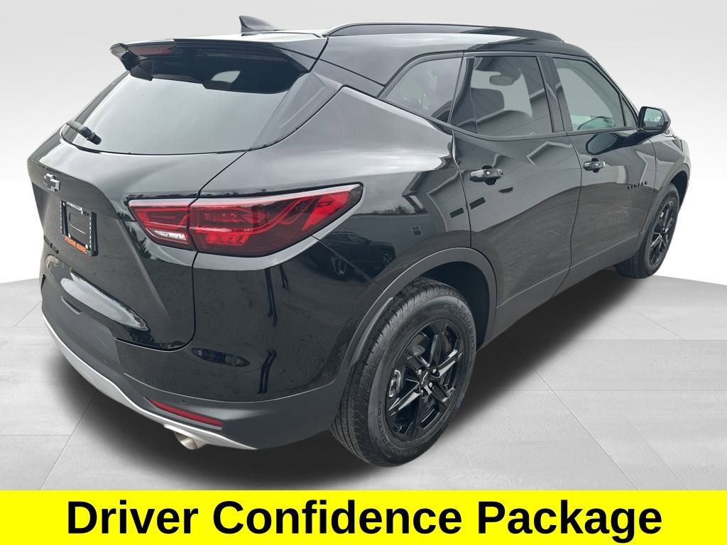 Used 2025 Chevrolet Blazer LT w/ Convenience Package image 6