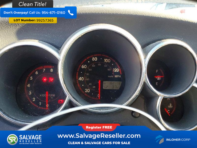 Used 2005 Pontiac Vibe w/ Power Group Value Package image 12