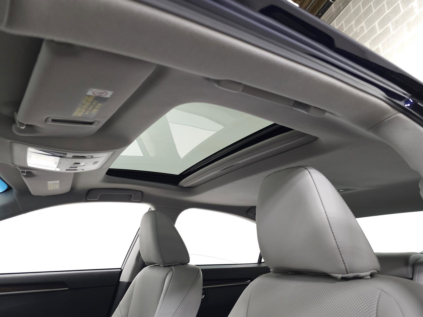 Used 2018 Lexus ES 350 w/ Navigation System Package FWD image 14