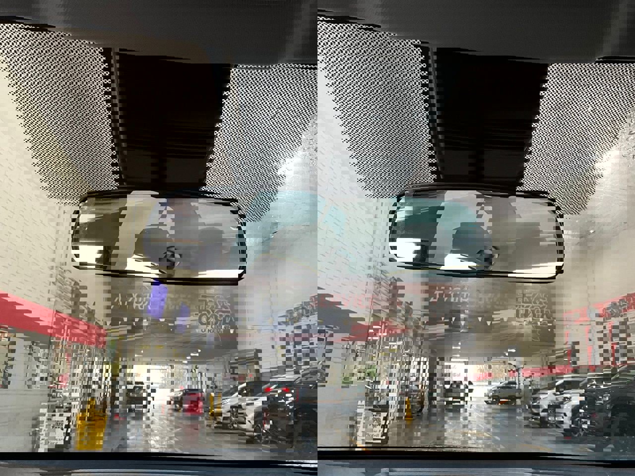 Used 2025 Nissan Altima 2.5 SV image 18