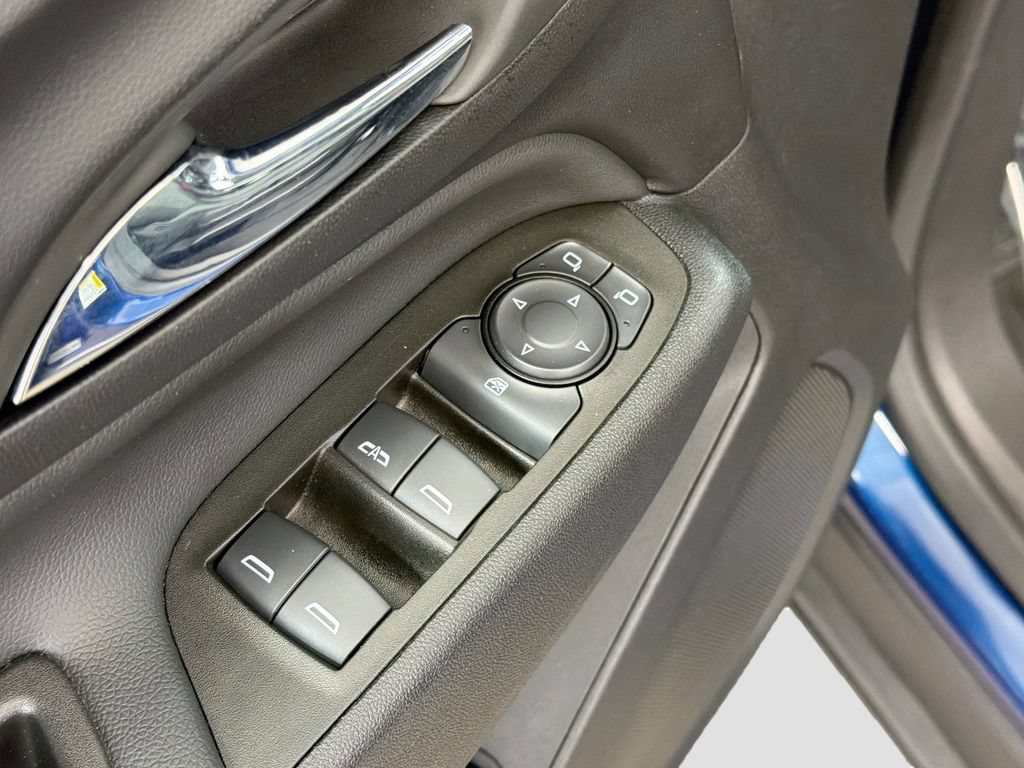 Used 2023 Chevrolet Equinox LT w/ Driver Convenience Package AWD/4WD image 19