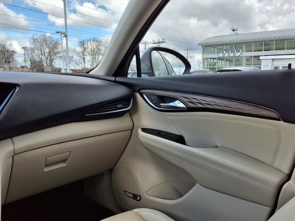 Used 2023 Buick Envision Avenir image 22