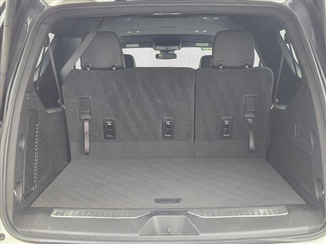 Used 2024 Chevrolet Suburban RST image 6