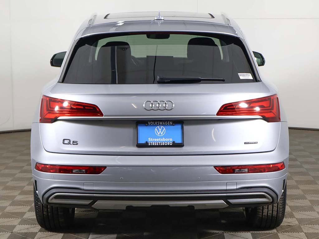 Used 2023 Audi Q5 2.0T Premium w/ Convenience Package image 12