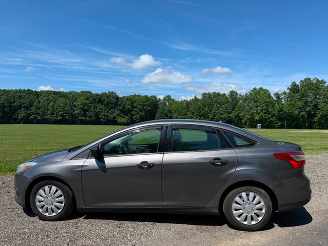 Used 2013 Ford Focus S FWD image 2