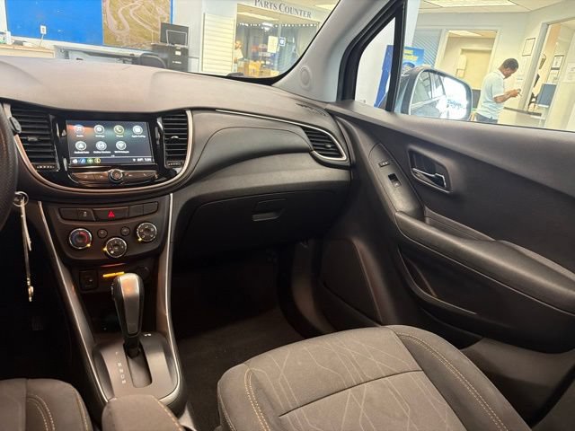 Used 2019 Chevrolet Trax LT AWD/4WD image 19