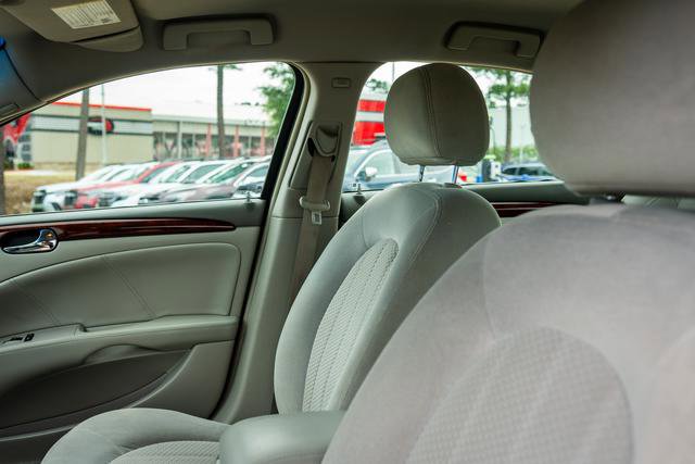 Used 2008 Buick Lucerne CX FWD image 31