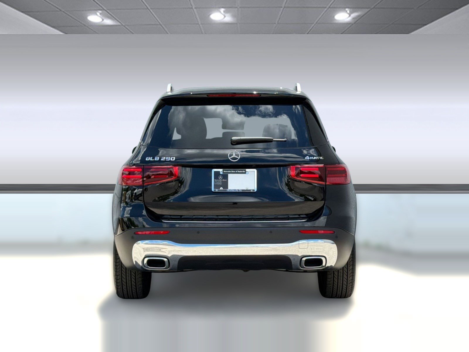 Used 2026 Mercedes-Benz GLB 250 4MATIC image 10