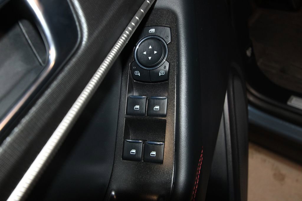 Used 2025 Ford Explorer ST-Line image 6