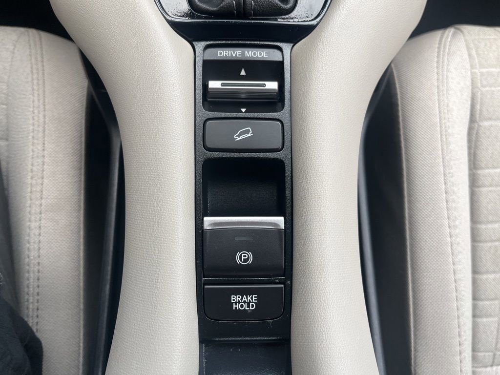 Certified 2023 Honda HR-V LX image 24
