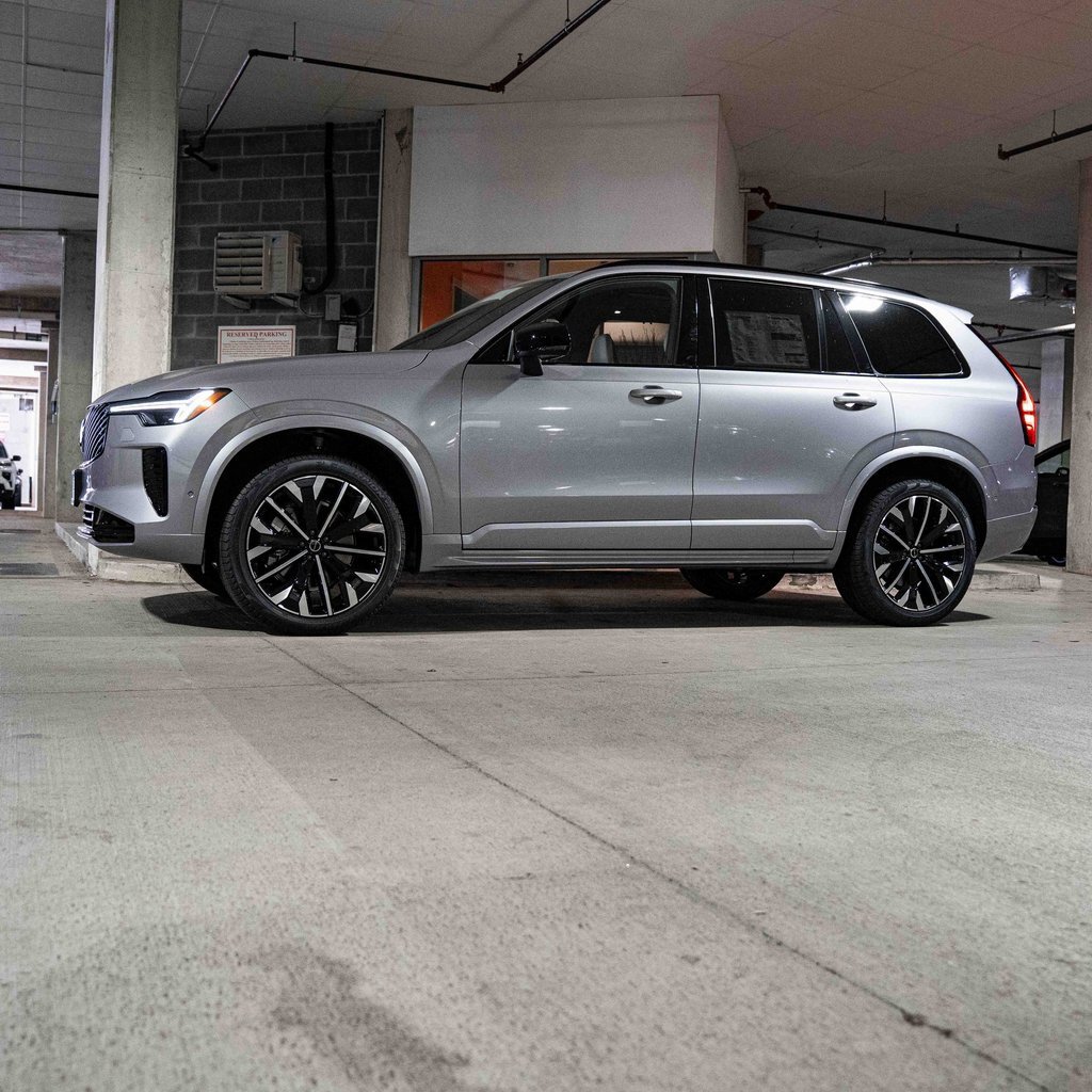 New 2026 Volvo XC90 B6 Ultra image 3