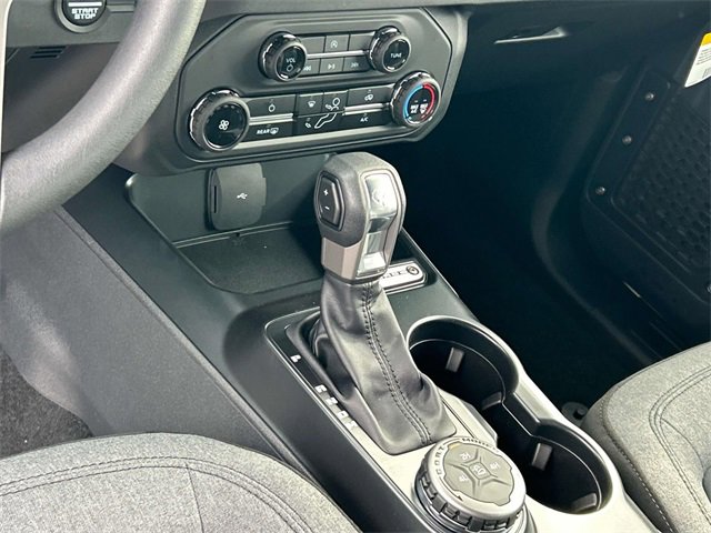 New 2025 Ford Bronco Base image 16