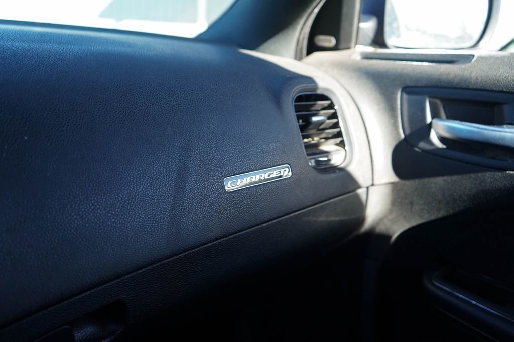 Used 2023 Dodge Charger SXT w/ Blacktop Package RWD image 19