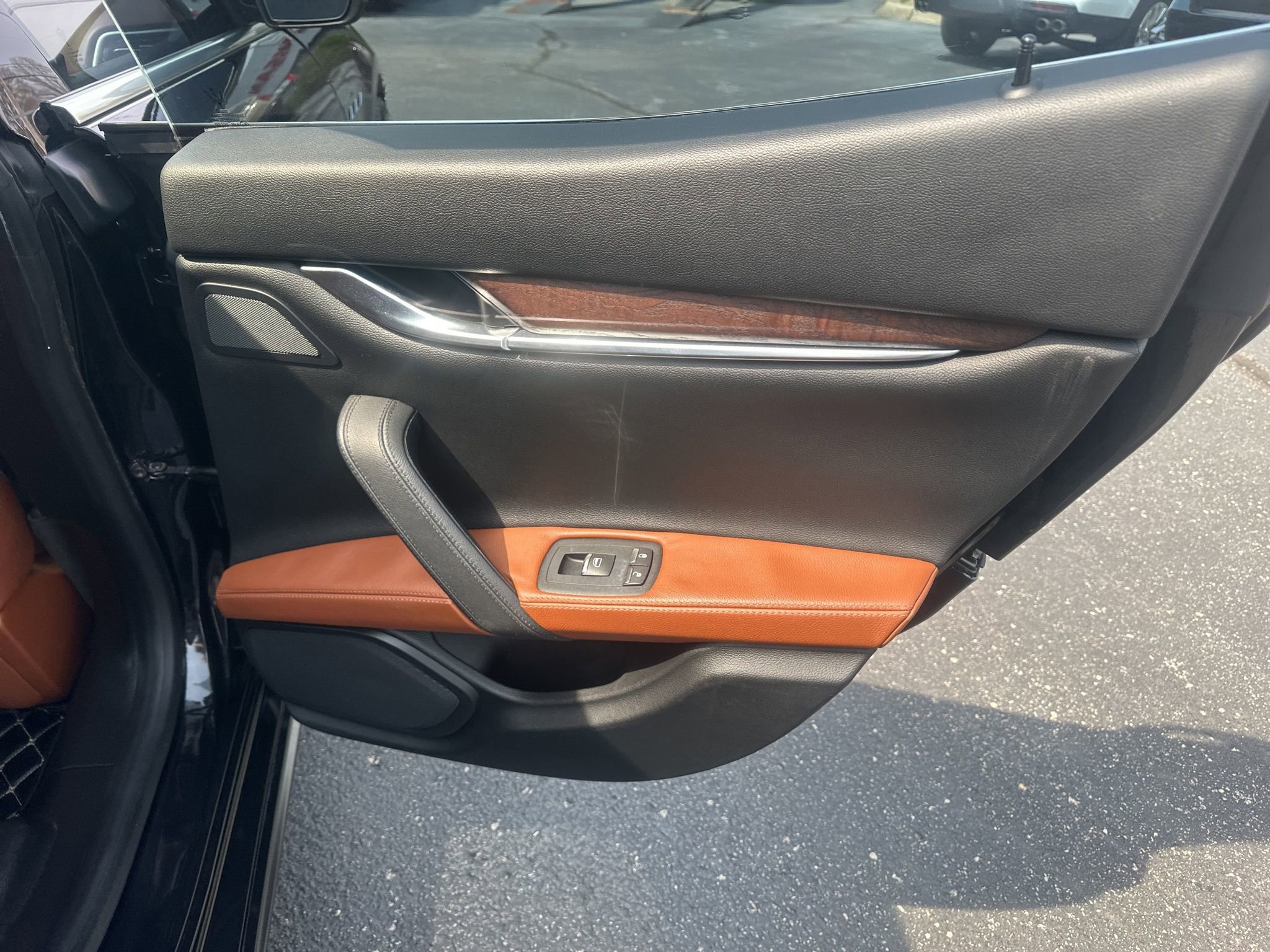 Used 2017 Maserati Ghibli S image 11