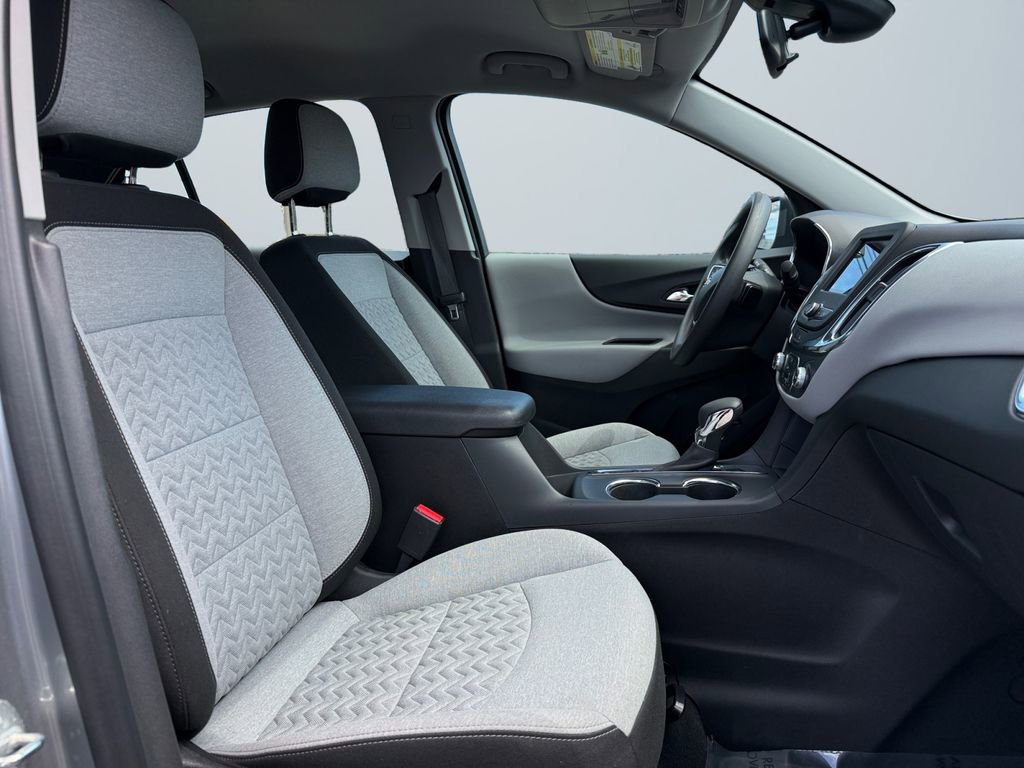 Used 2023 Chevrolet Equinox LS image 15