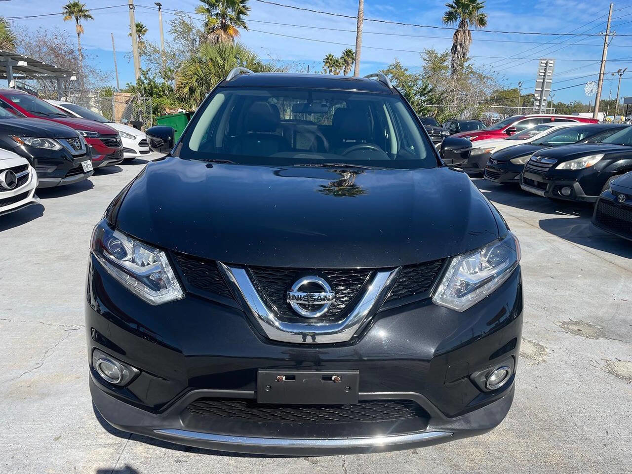 Used 2016 Nissan Rogue SL w/ SL Premium Package image 1