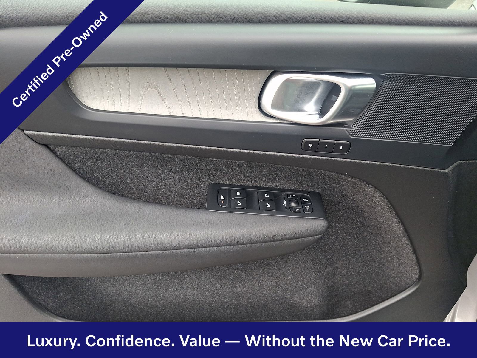 Certified 2024 Volvo XC40 B5 Plus w/ Protection Package Premier AWD/4WD image 13