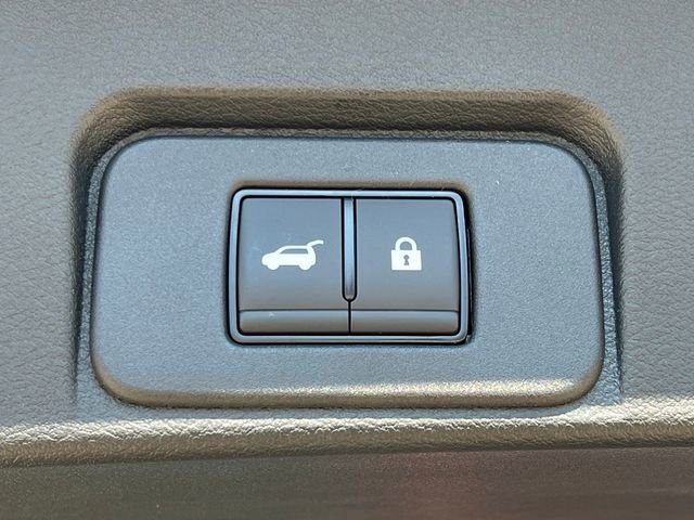 New 2026 Nissan Rogue SV image 33