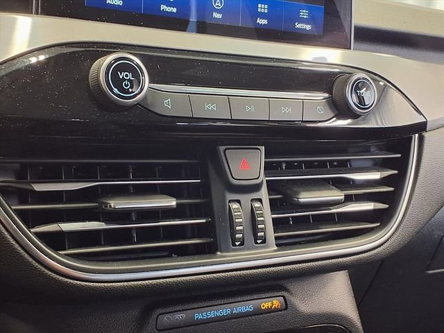 Used 2021 Ford Escape Titanium image 13