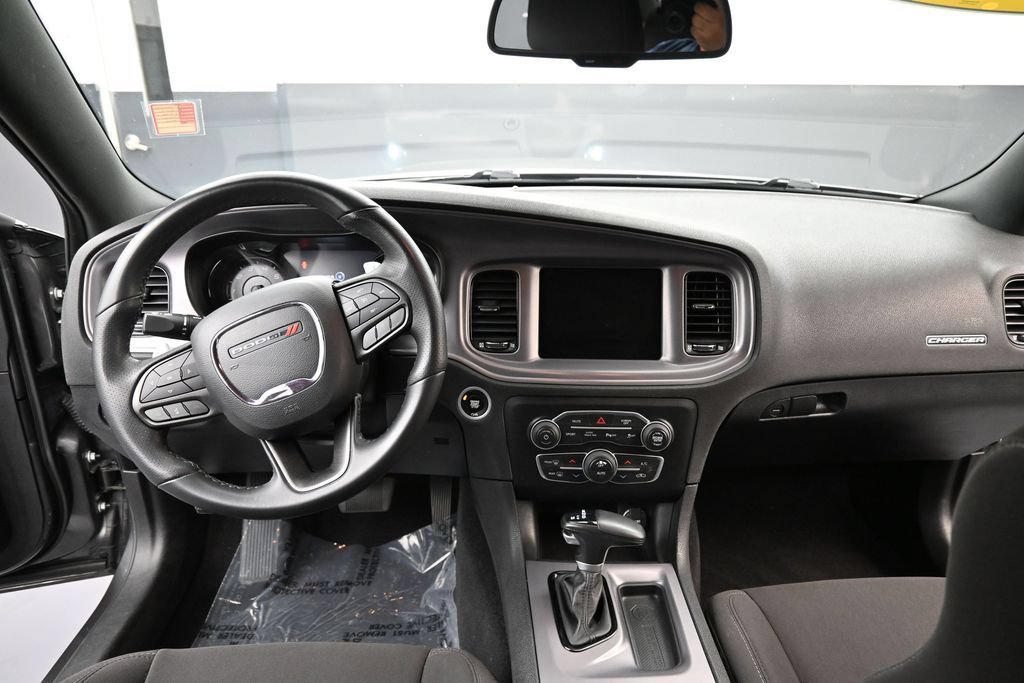 Used 2023 Dodge Charger R/T w/ Blacktop Package RWD image 9
