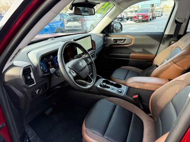 Certified 2025 Ford Bronco Sport Outer Banks w/ Outer Banks Tech Package+ AWD/4WD image 3