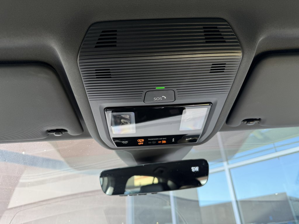 Used 2023 Volkswagen ID.4 Pro image 26