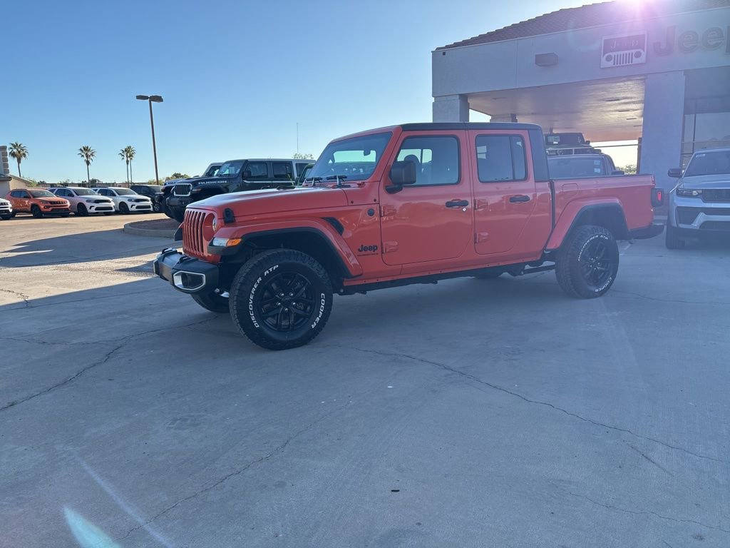 Used 2023 Jeep Gladiator Sport AWD/4WD image 1