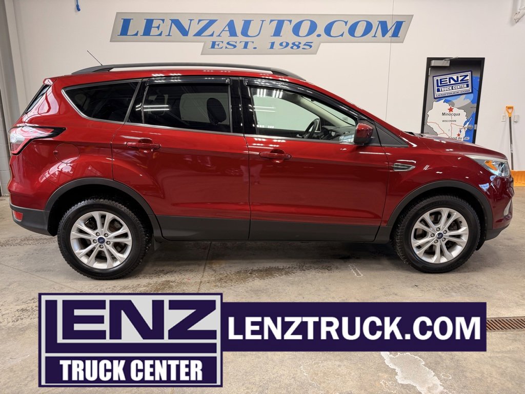 Used 2017 Ford Escape SE w/ Equipment Group 201A image 1